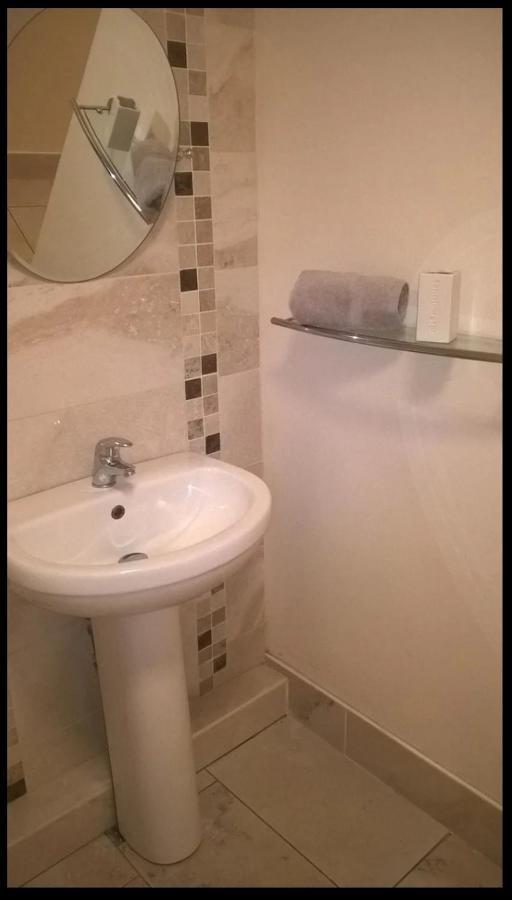 Salthill Village 3 Bed Apartment Galway Buitenkant foto