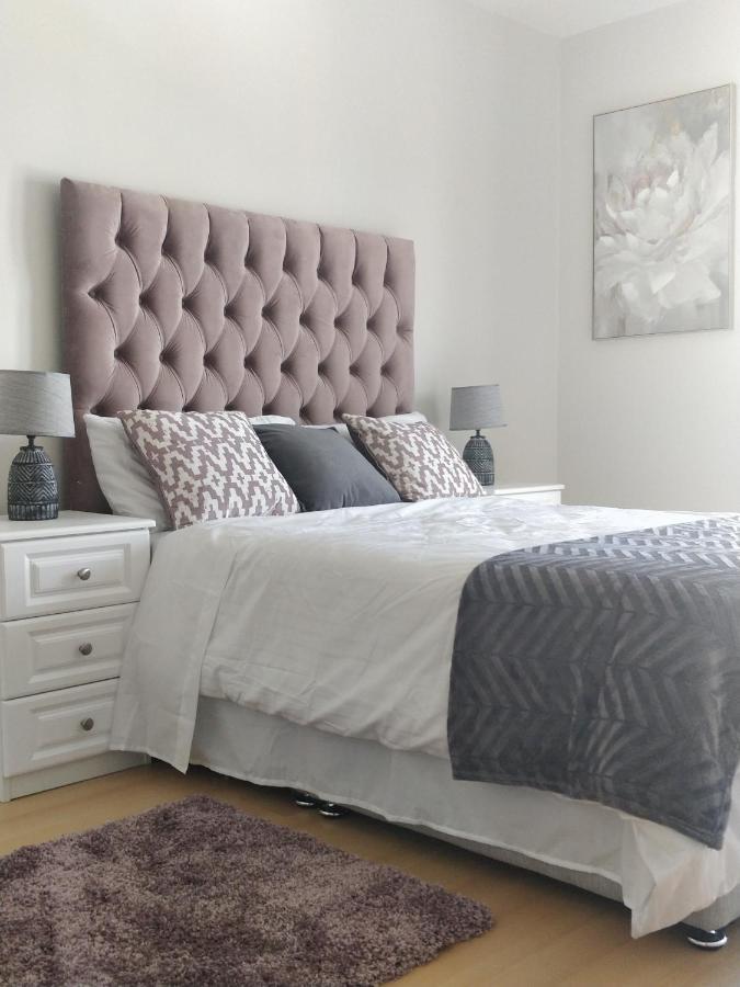Salthill Village 3 Bed Apartment Galway Buitenkant foto